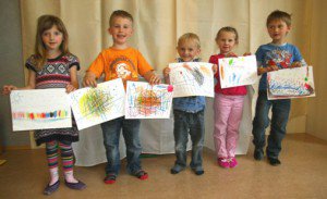 „Malen nach Musik“ EMP-Kinder als Zeichenkünstler - Musikschule Mariazell